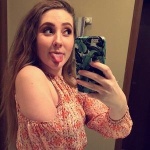 Meet your Posher, Alissa